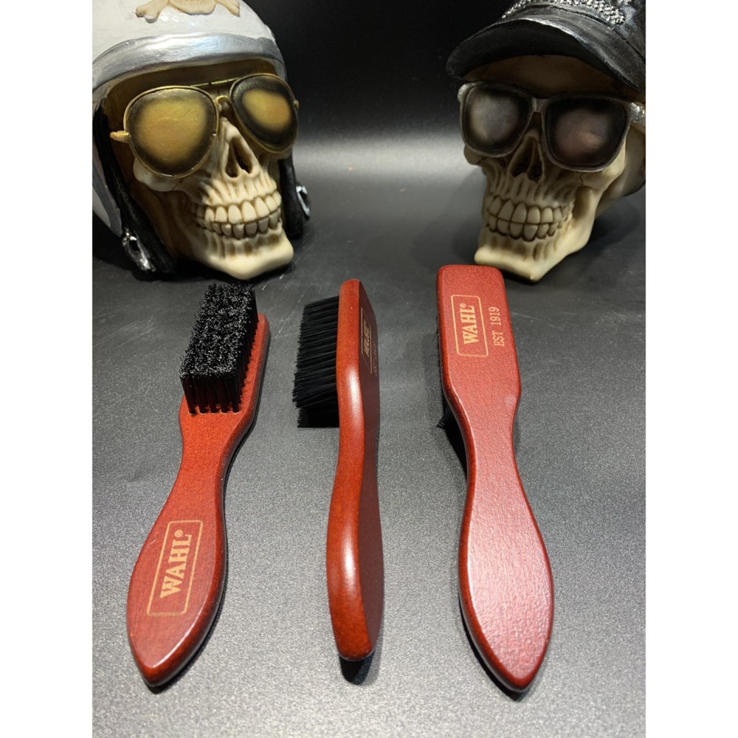 Chổi phủi tóc barber whal