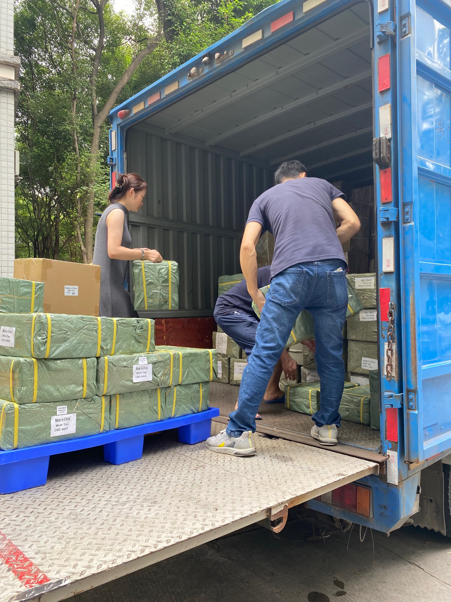Máy chấm công vân tay Ronald jack T8A , sử dụng đơn giản dể cài đặt, phù hợp cho văn phòng và nhiều công ty