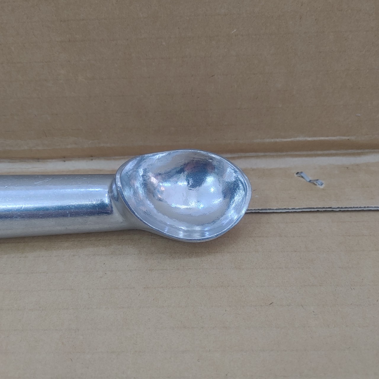 Muỗng múc kem bằng gang 5.5cm