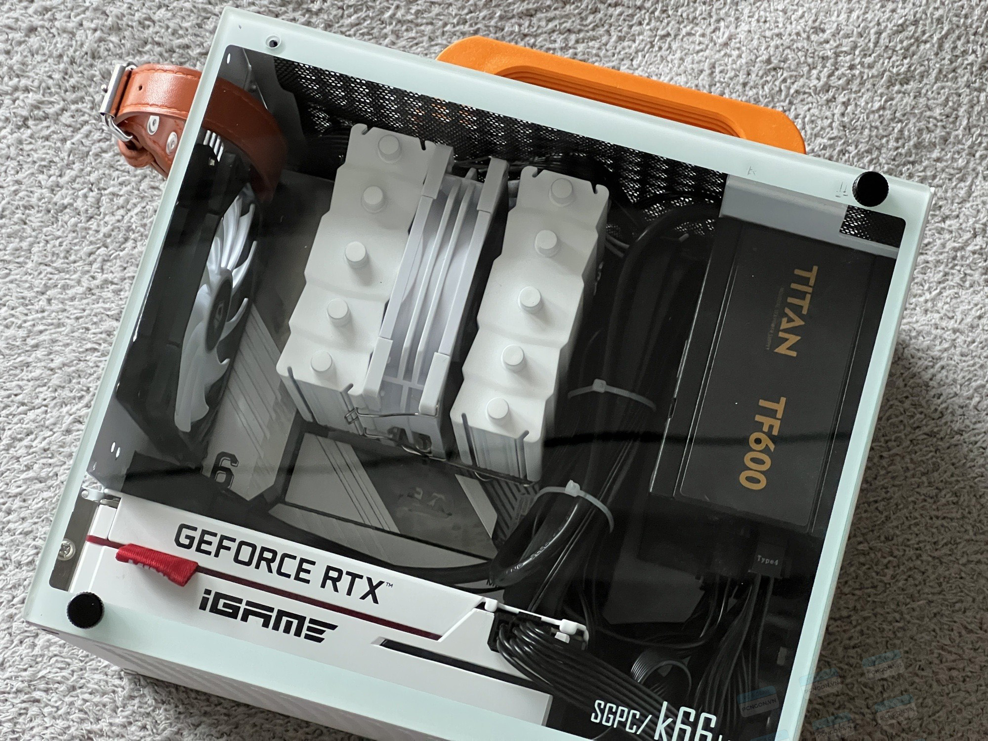 [PCNGON] SGPC K66 mini ITX computer case