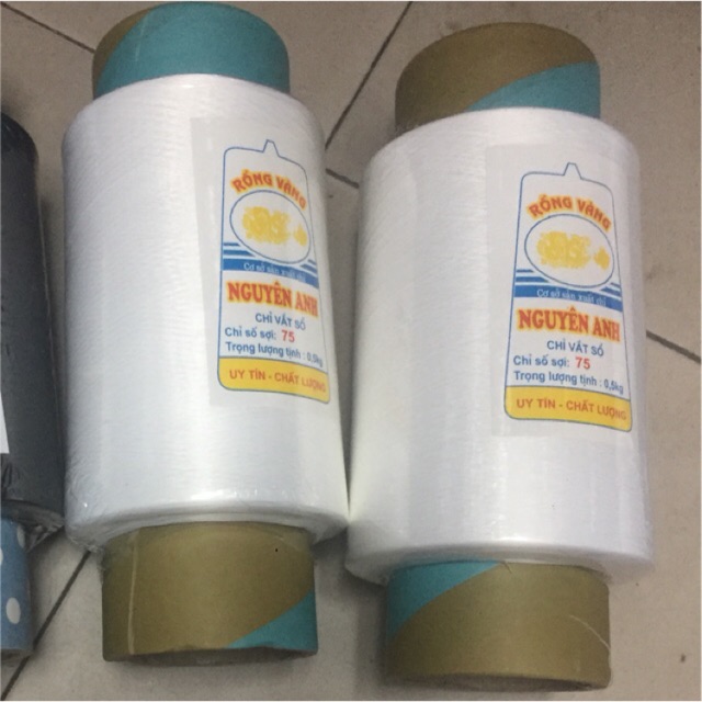 Tơ vắt sổ đen trắng sợi 150 , sợi 75 ( 3 cuộn loại 500g )