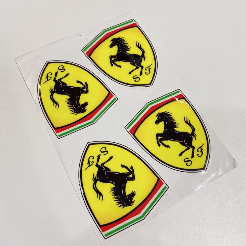 Decal tem dập nổi hình ngựa vàng Ferrari size lớn cao cấp dán xe máy, ô tô, mũ bảo hiểm chống thấm nước, chống bay màu