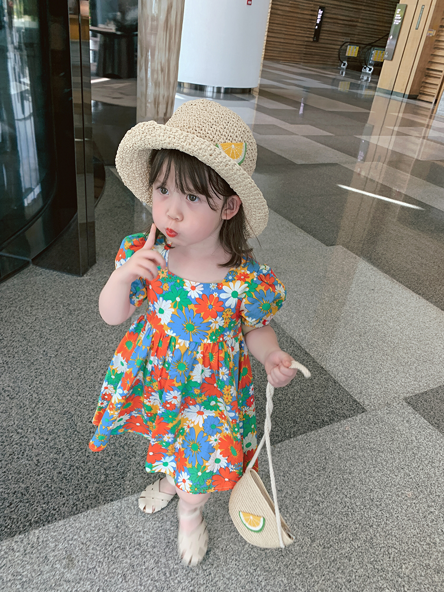 Mẫu váy hoa daisy dành cho công chúa nhỏ