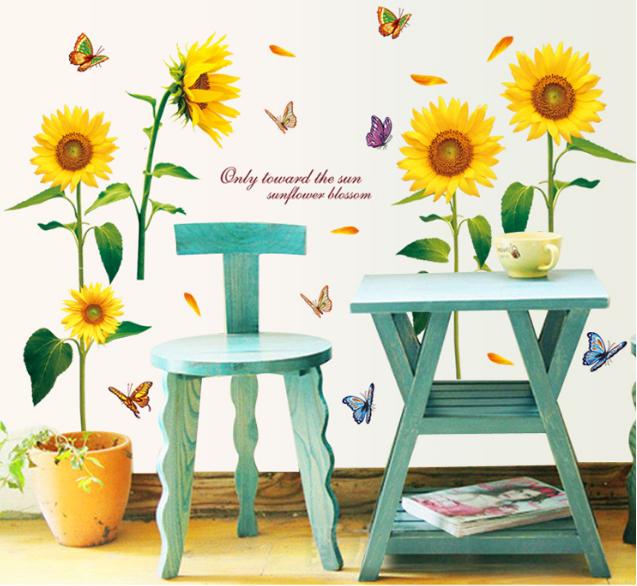Decal trang trí Hoa Hướng Dương. Decal in trên chất liệu PVC, có keo sẵn ở mặt sau, chỉ cần lột ra và dán.