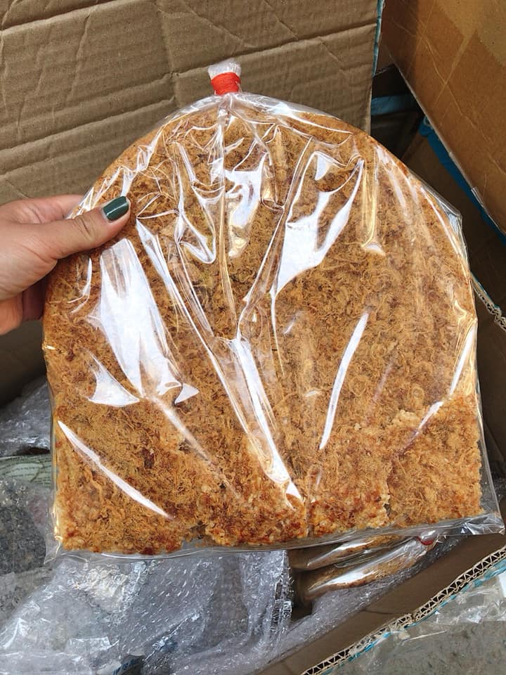 1kg 2 bịch cơm cháy siêu sốt ruốc.