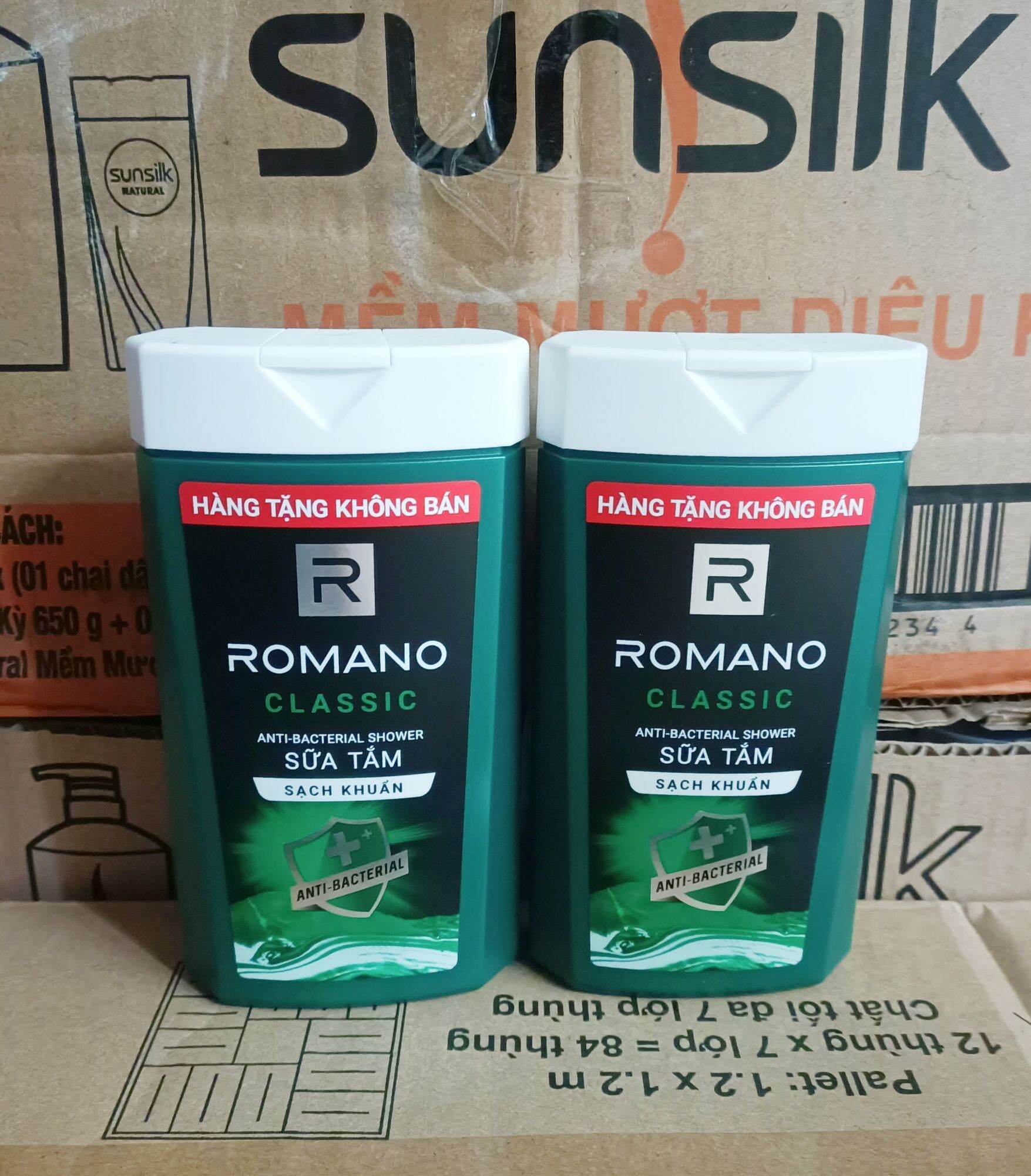 COMBO  2 Chai Sữa Tắm Ssạch khuẩn Romano 150g ( hàng KM)