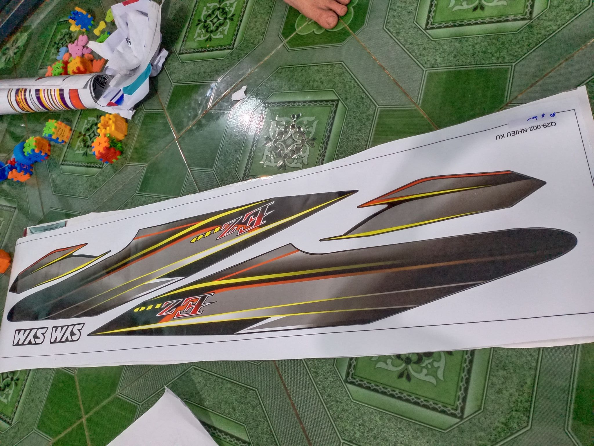 tem rời ez 110 xám xe đen