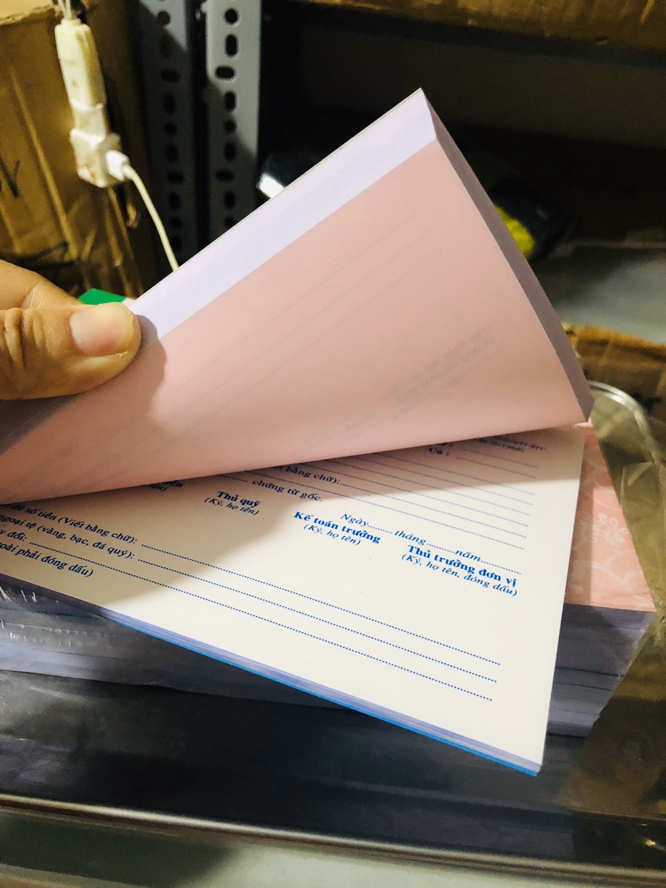 [HCM]1 quyển phiếu thu 2 liên 50 bộ 100 tờ