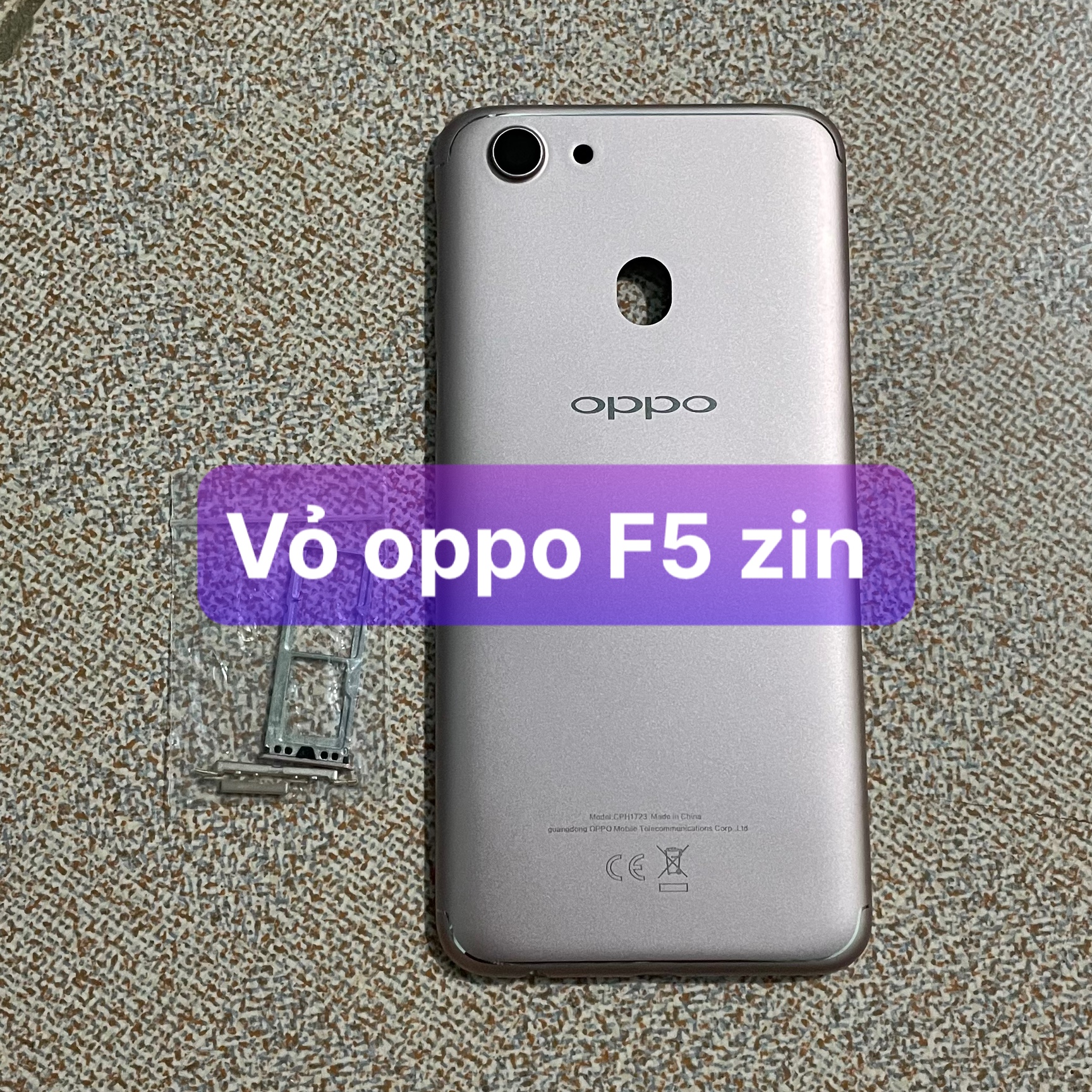 lưng vỏ zin oppo F5 (có kèm khay sim)