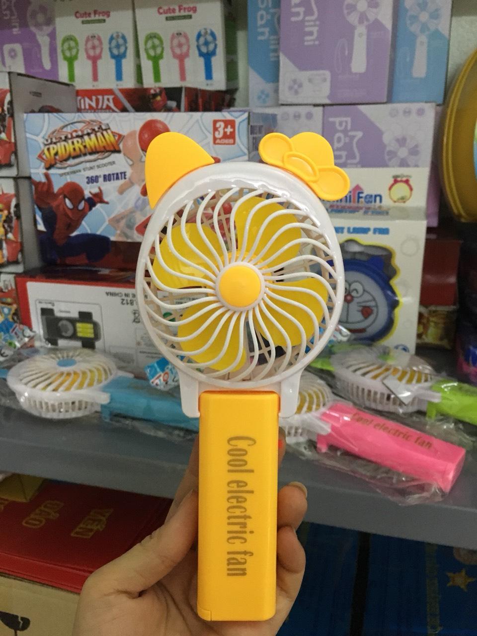 Quạt mini cầm tay hình tai thỏ, chạy pin AA