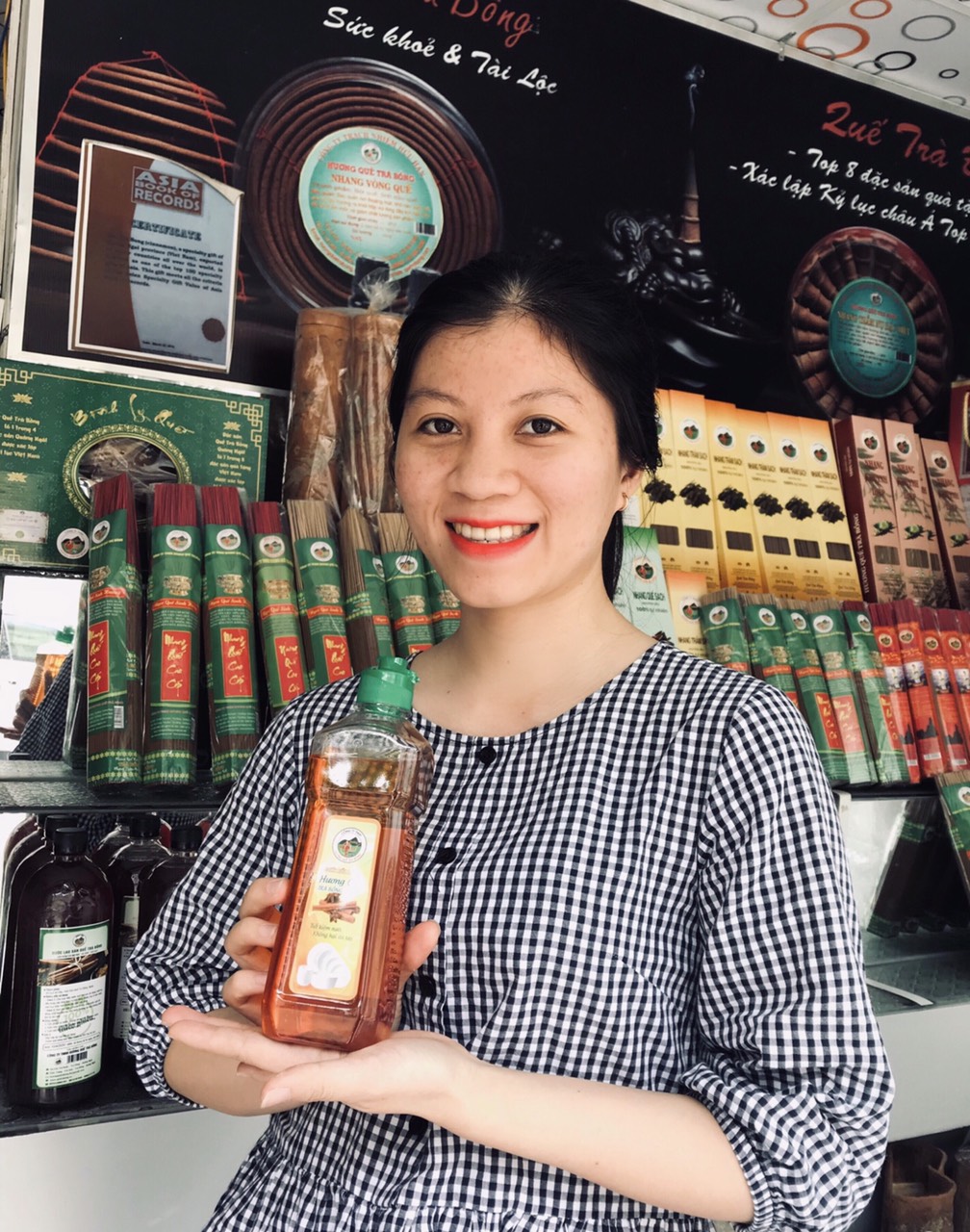 Nước rửa chén Hương quế Trà Bồng
