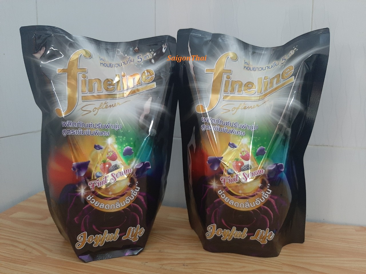 (SGT) Túi Nước Xả Vải Fineline Đậm Đặc 1400ml (Thái Lan)