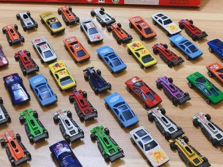 Set 50 ô tô sắt cho bé