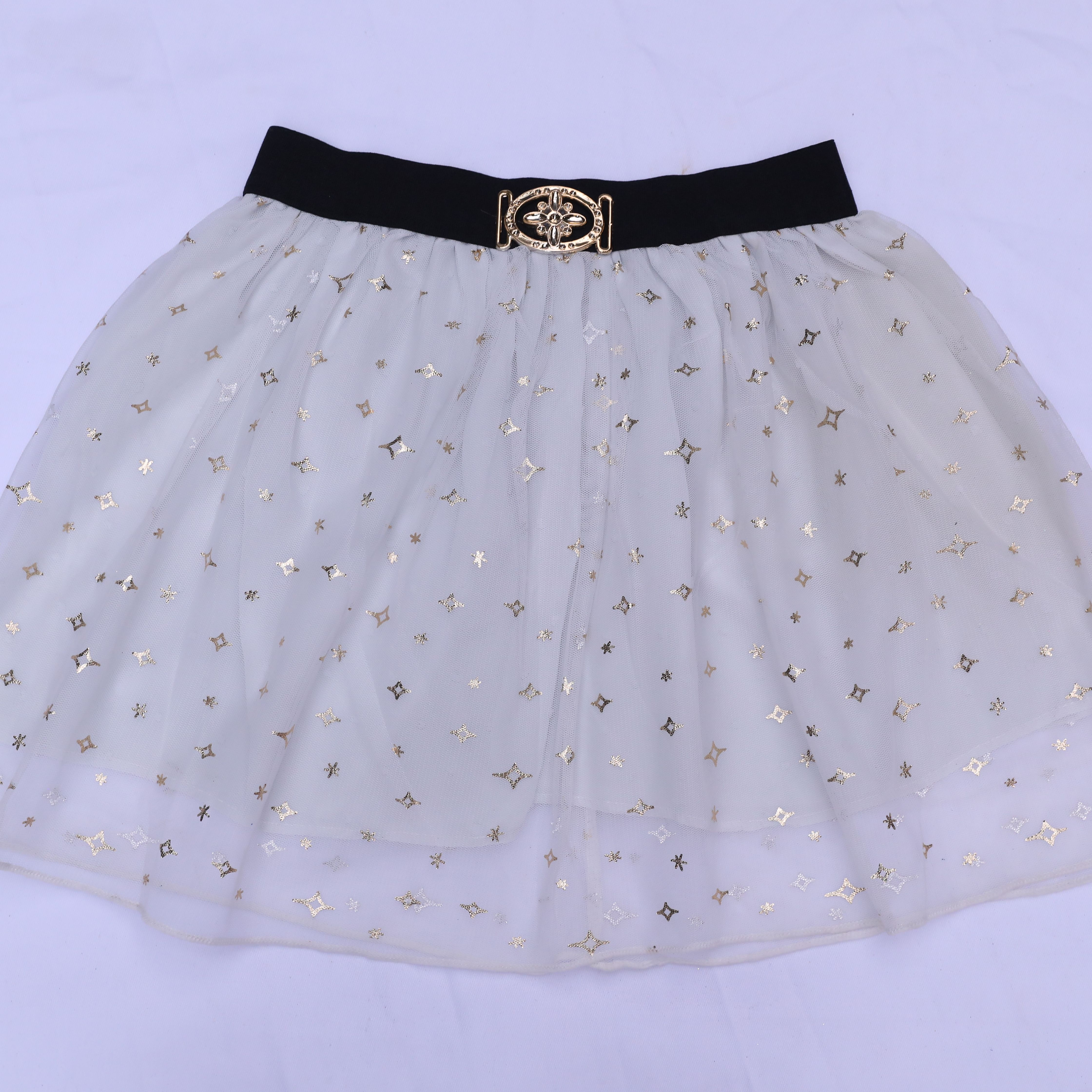 VÁY LƯỚI TRẮNG BÉ GÁI 25-30KG