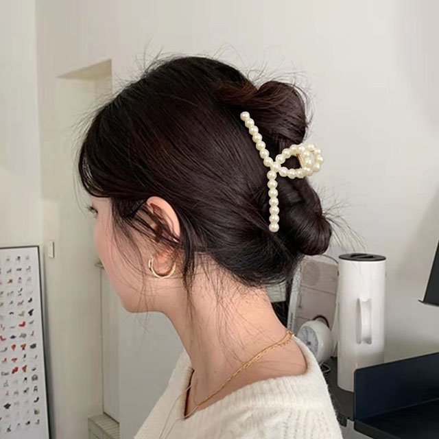 Kẹp càng cua đính hạt phong cách hàn quốc