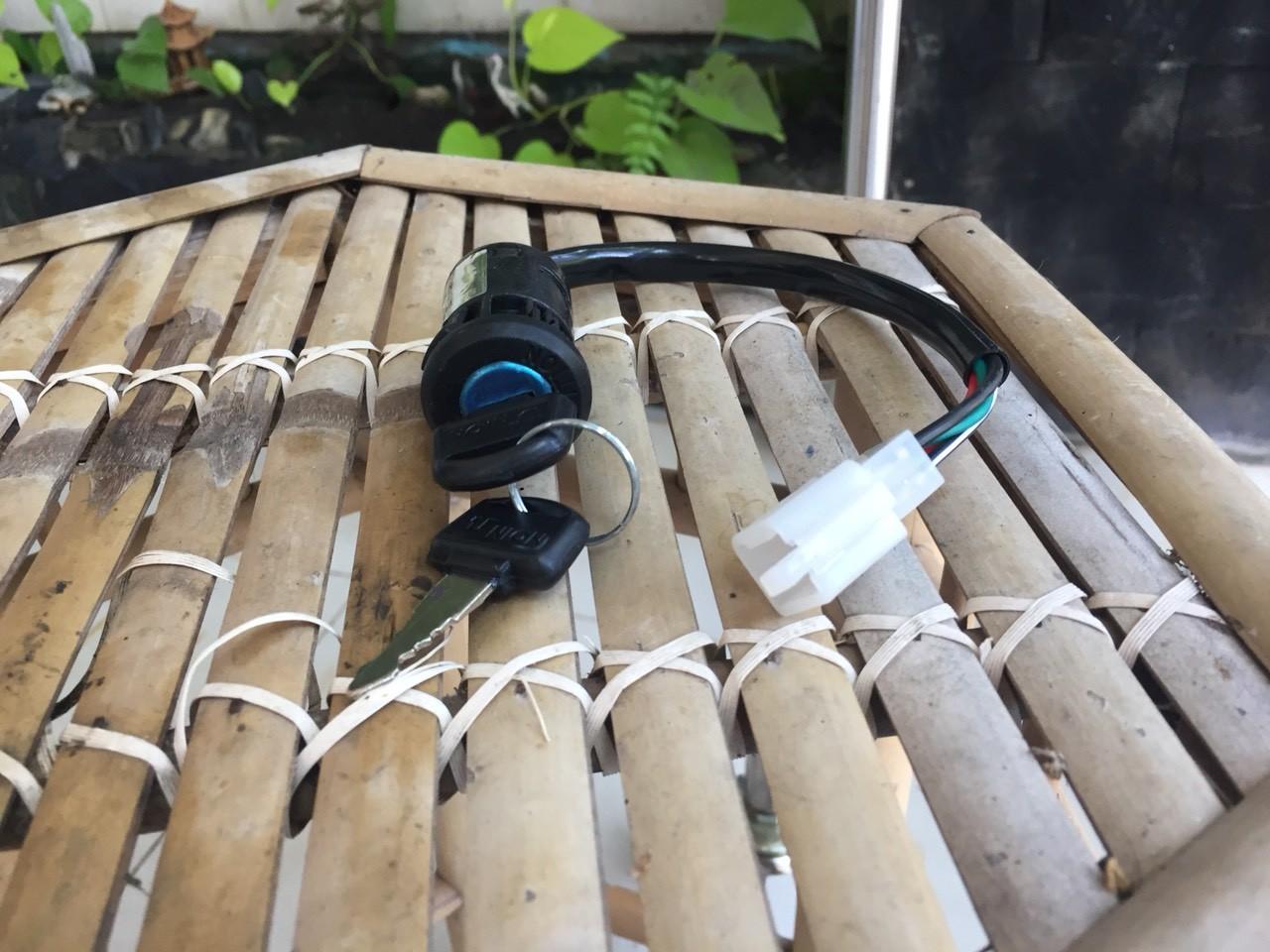 ổ khóa điện xe cub 81-86