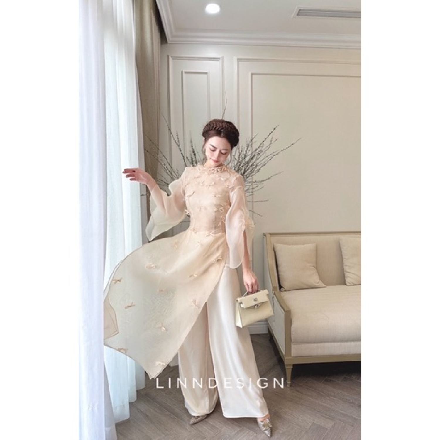 Áo dài cách tân 4 Եà Ngọc Khuê by Linn Design