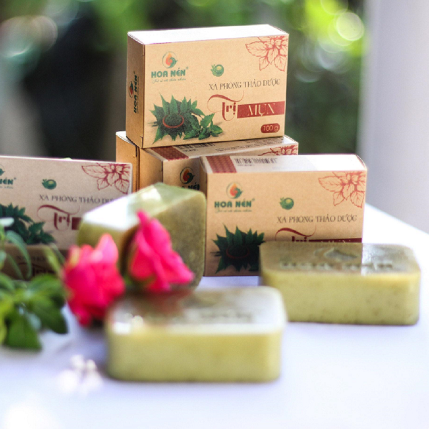 XÀ PHÒNG THẢO DƯỢC ĐÁNH BAY MỤN HOA NÉN 100G