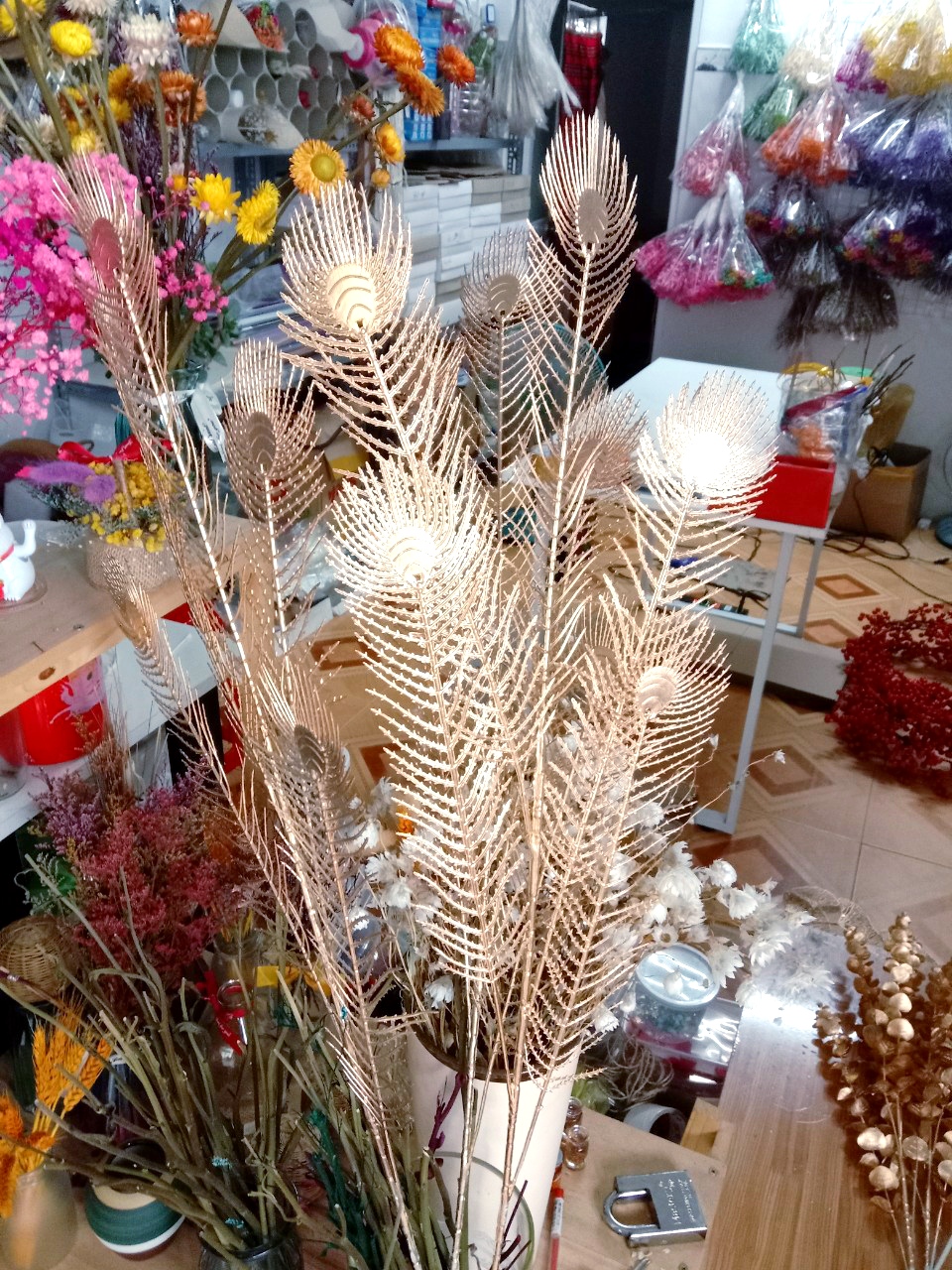 hoa lụa - cành vàng trang trí, rẻ quạt