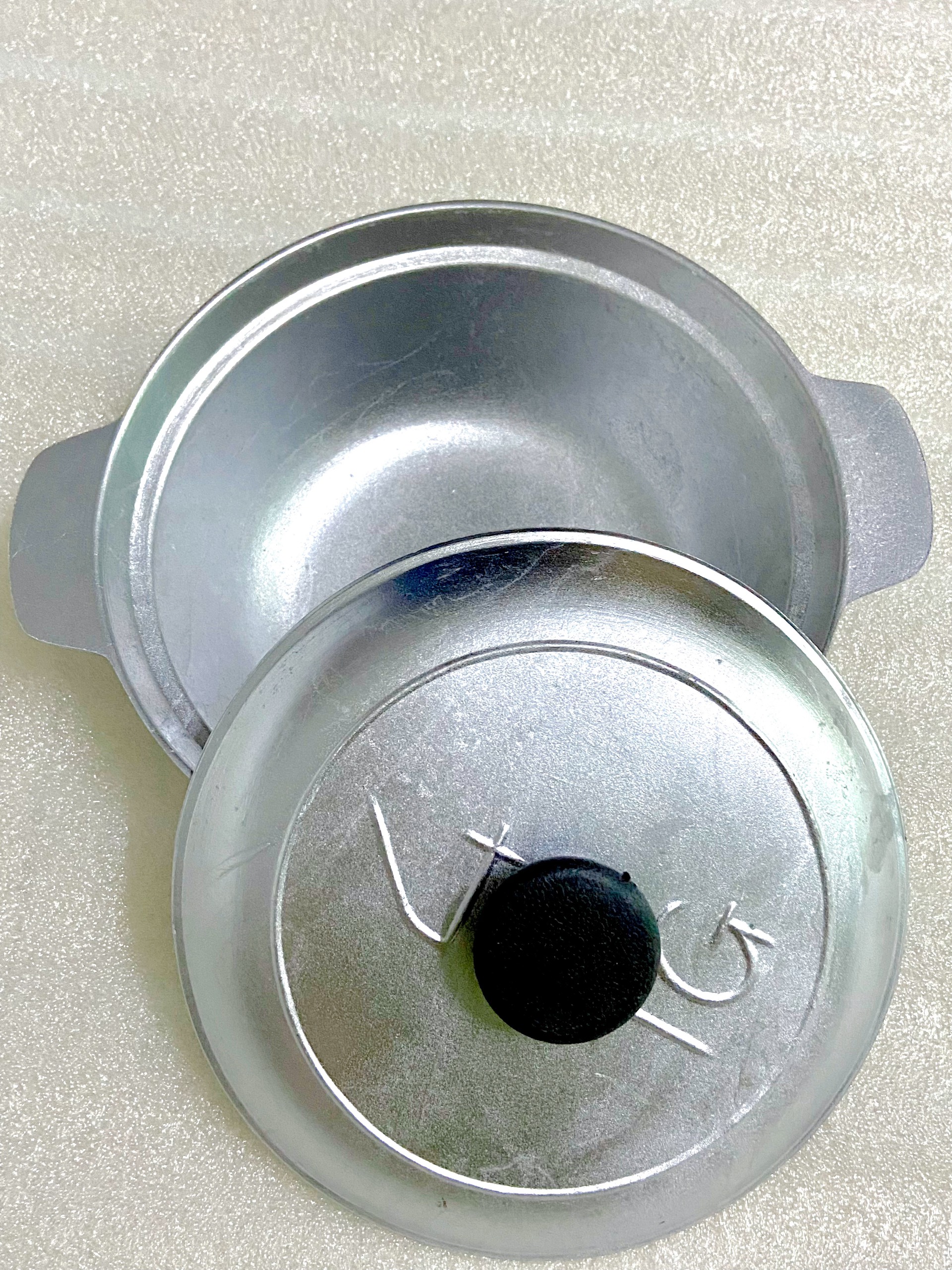 NỒI GANG KHO THỊT CÁ SIZE 20CM