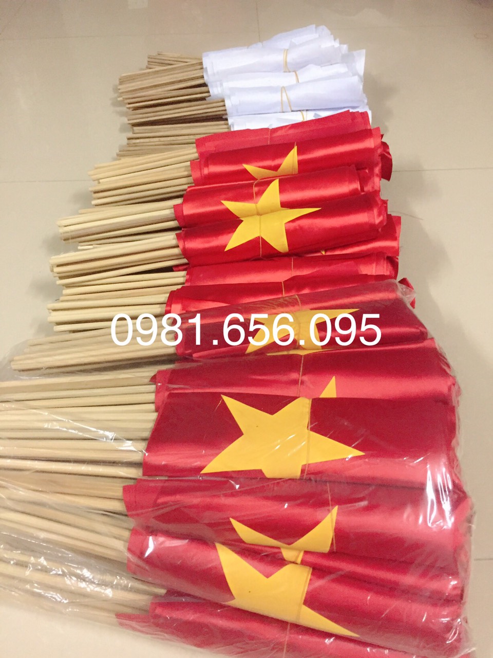 Cờ Cầm Tay Tổ Quốc (combo 10 cái)