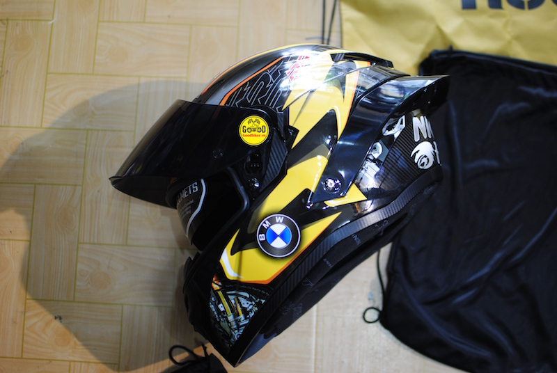Tem BMW dán mũ Fullface