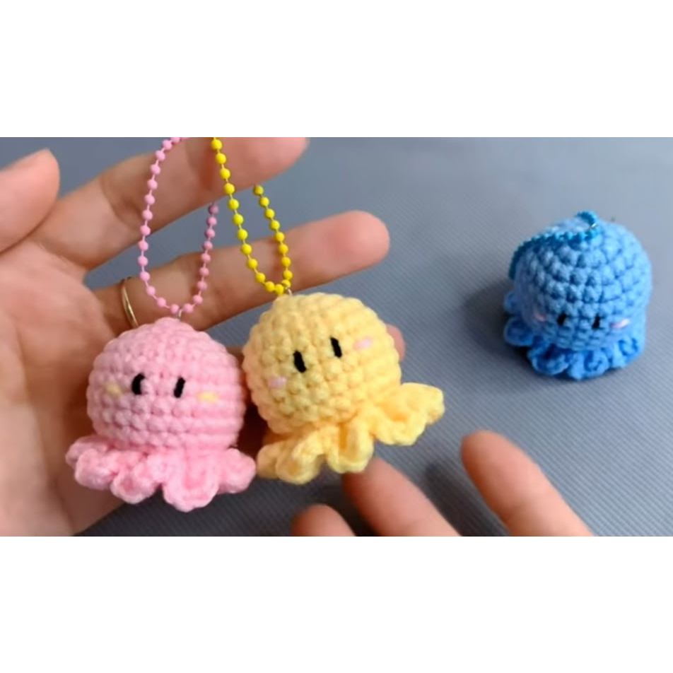 móc khóa bạch tuộc bằng len handmade