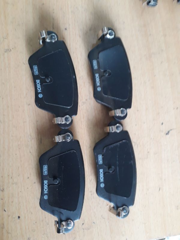Má phanh sau Ford Modeo 2003-2007