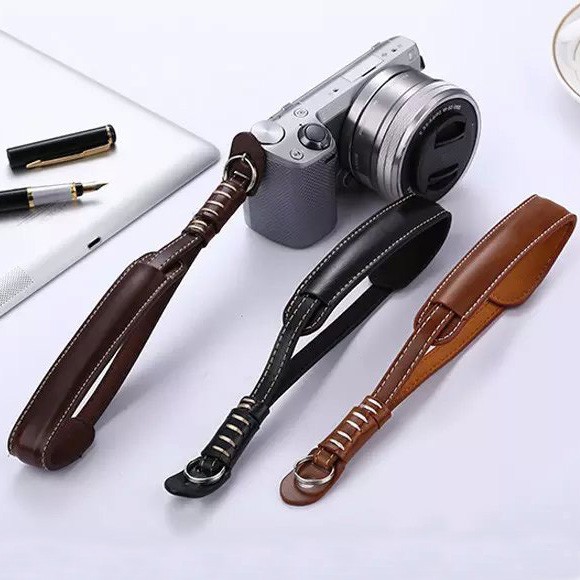 [HCM]Dây máy ảnh đeo cổ tay Handstrap da bò