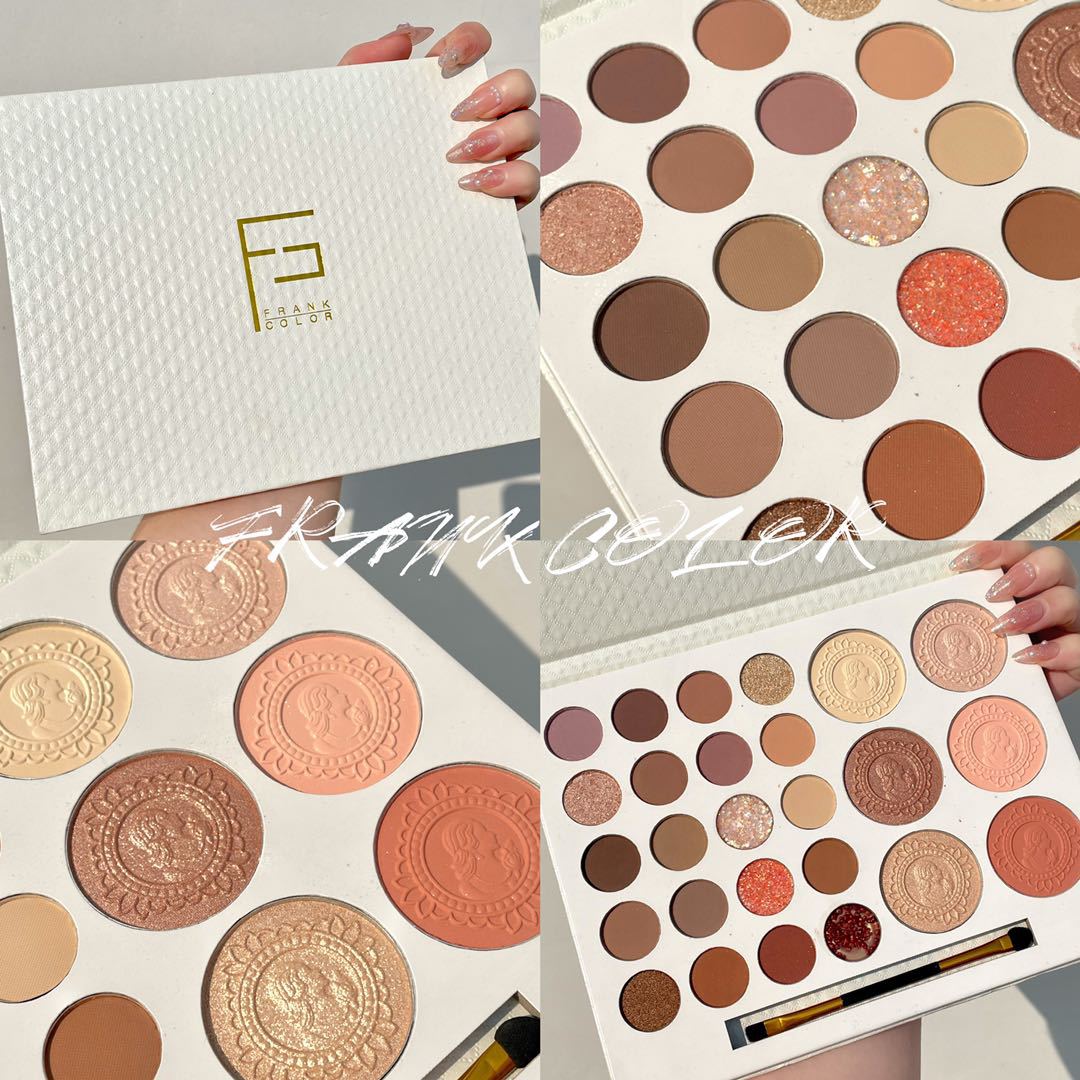 Bảng Phấn Mắt 26 Ô FRANKCOLOR Dạng Nén