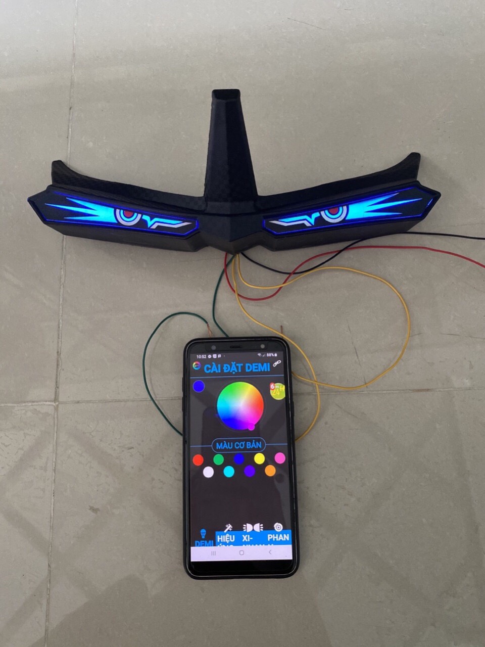 Audi led a11 xe máy Winner X - sử dụng app điều khiển