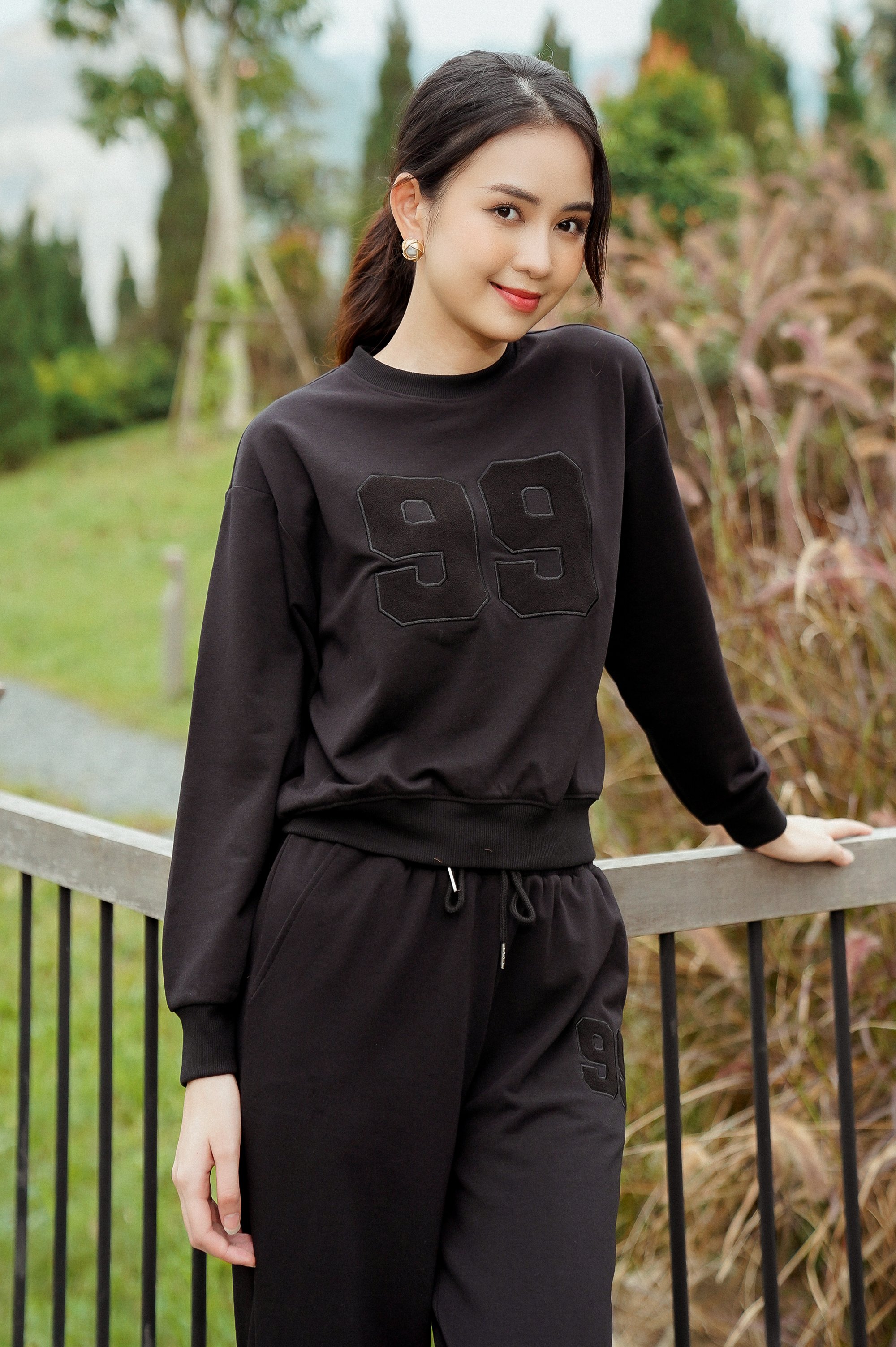 Set nỉ thêu dập nổi 99 màu đen