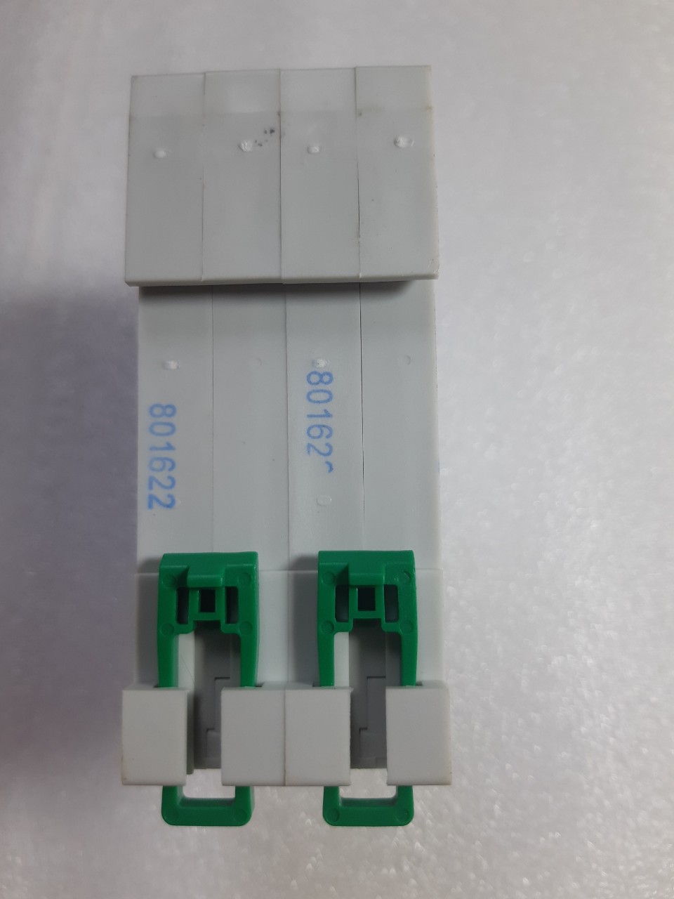 Aptomat dong cat mach dien mot chieu cb dc 800v 20a