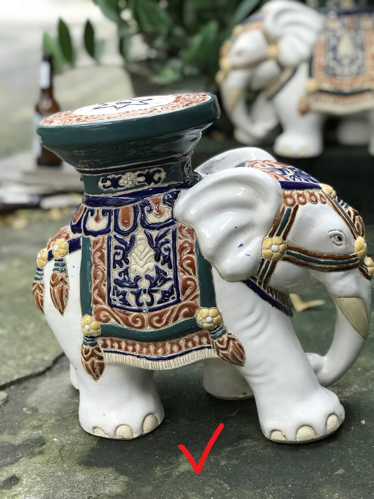 ĐÔN VOI BƯỚC ĐI GỐM SỨ NAM BỘ