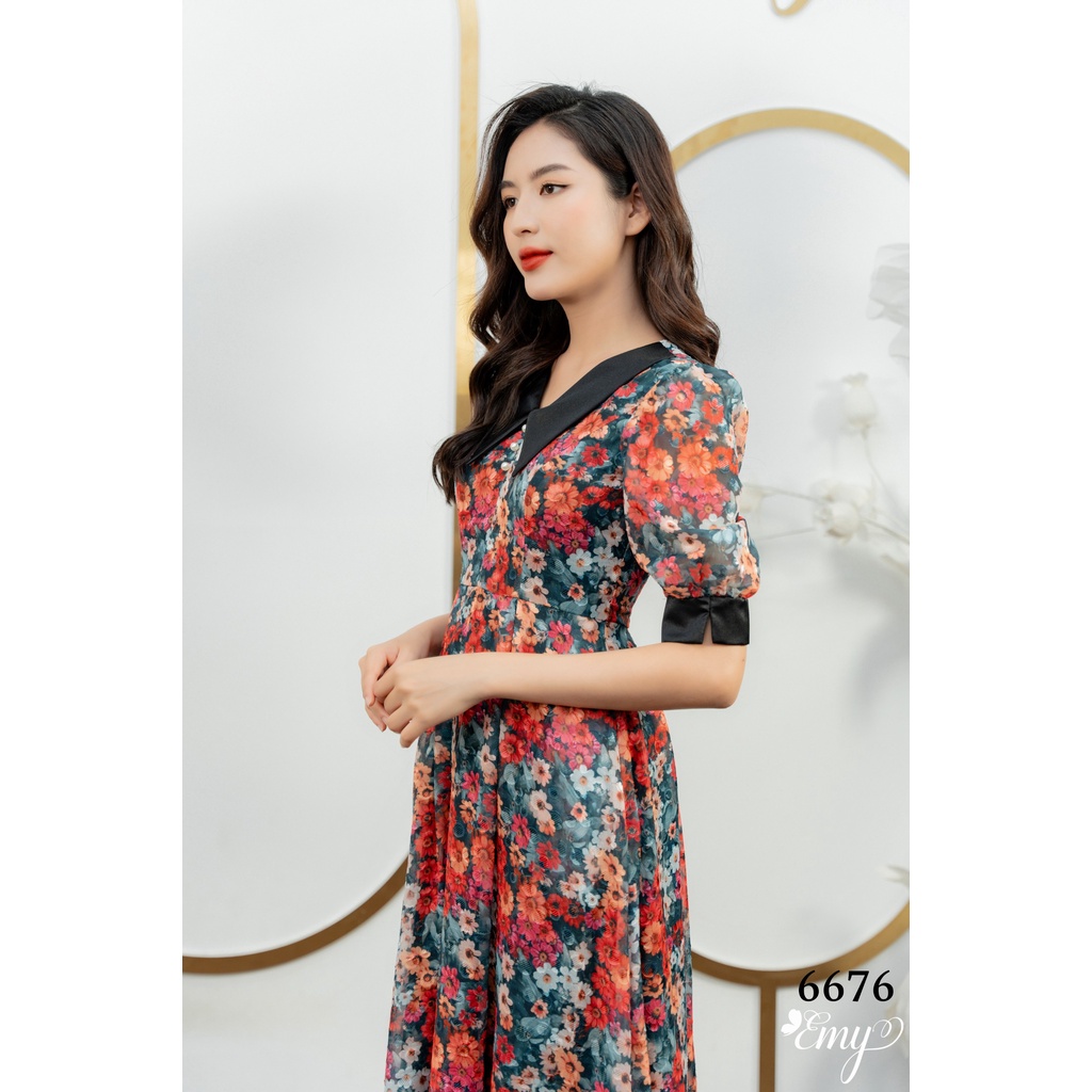 Đầm EMY EM6676 Xoè Phối Lá Cổ
