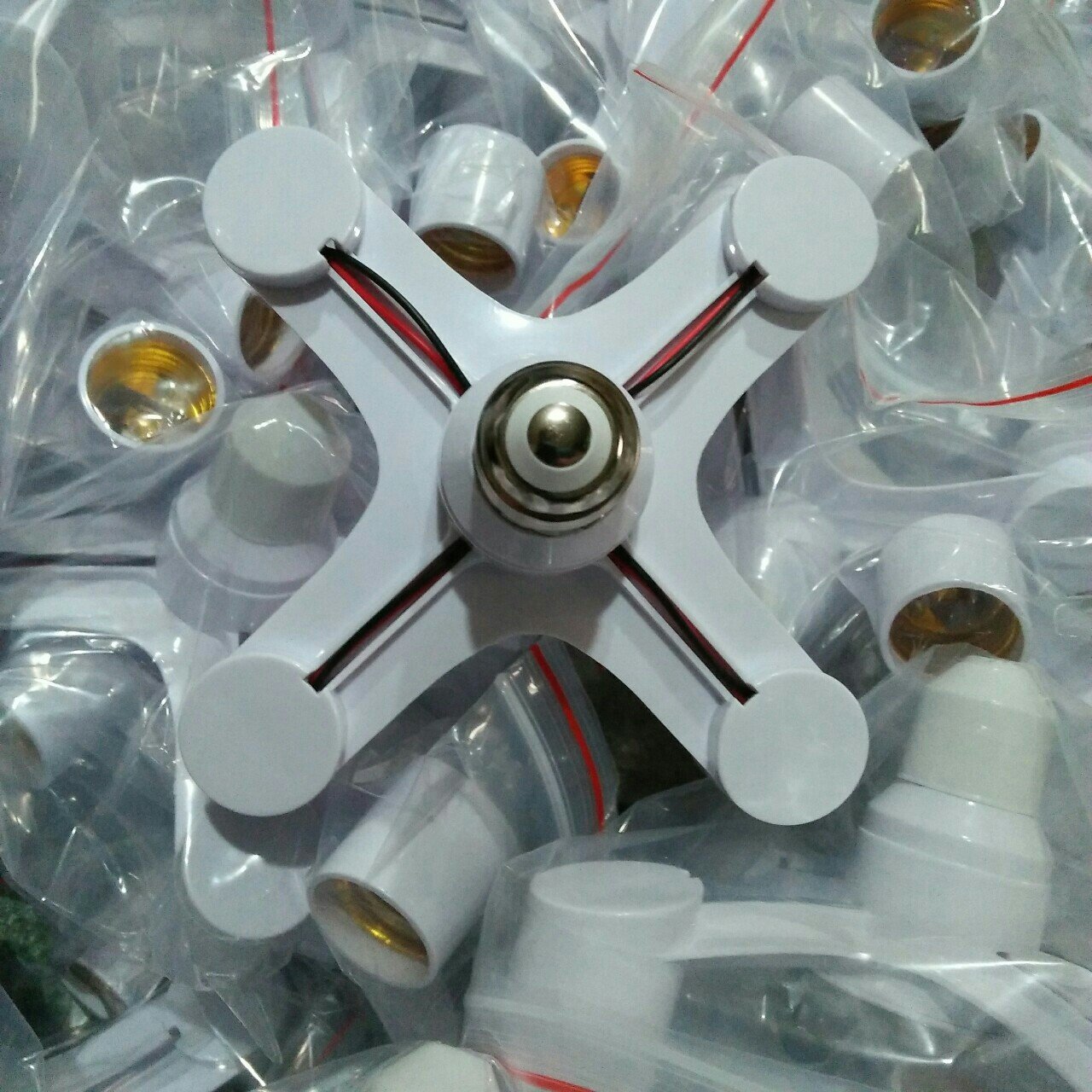 ĐUÔI ĐÈN LED E27