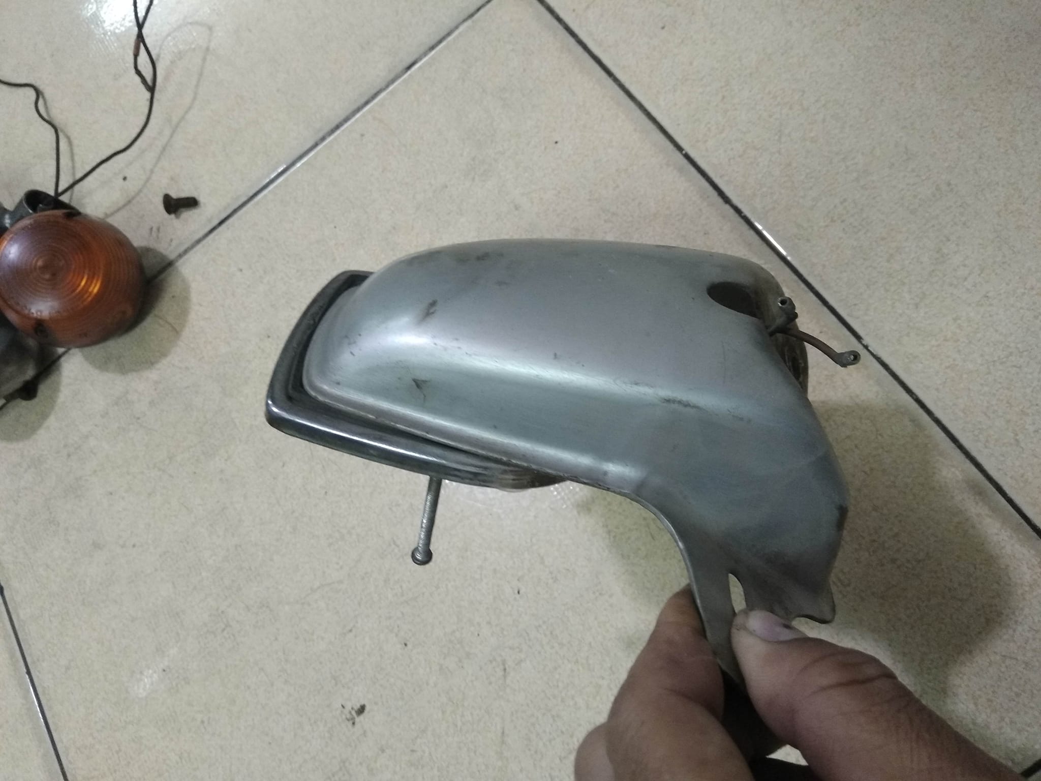 Cóc đèn hậu và bắt biển honda chaly ( hàng tháo xe )