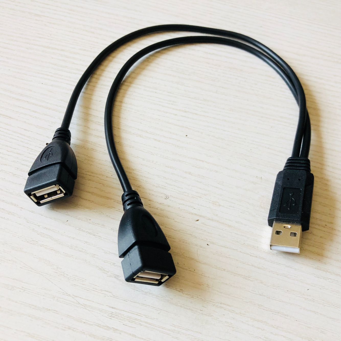 Cáp chuyển đổi USB ra 2 USB