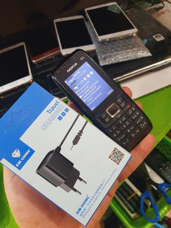 Điện thoại NOKIA E51 CHÍNH HÃNG – BẢO HÀNH 12 THÁNG (KÈM PIN ZIN)