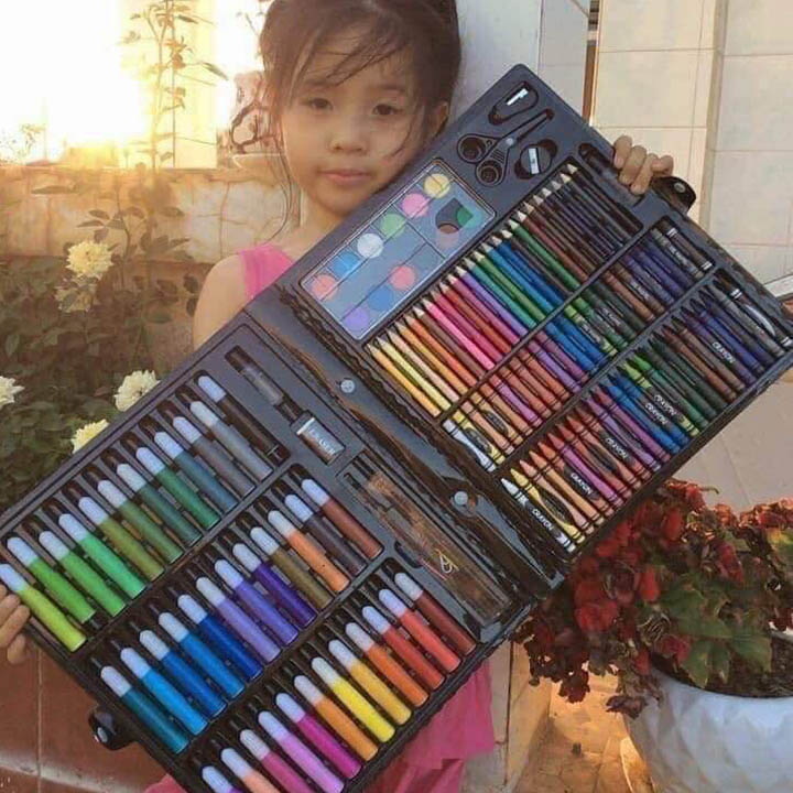 Hộp Màu 150 Màu Các Kiểu Bút
