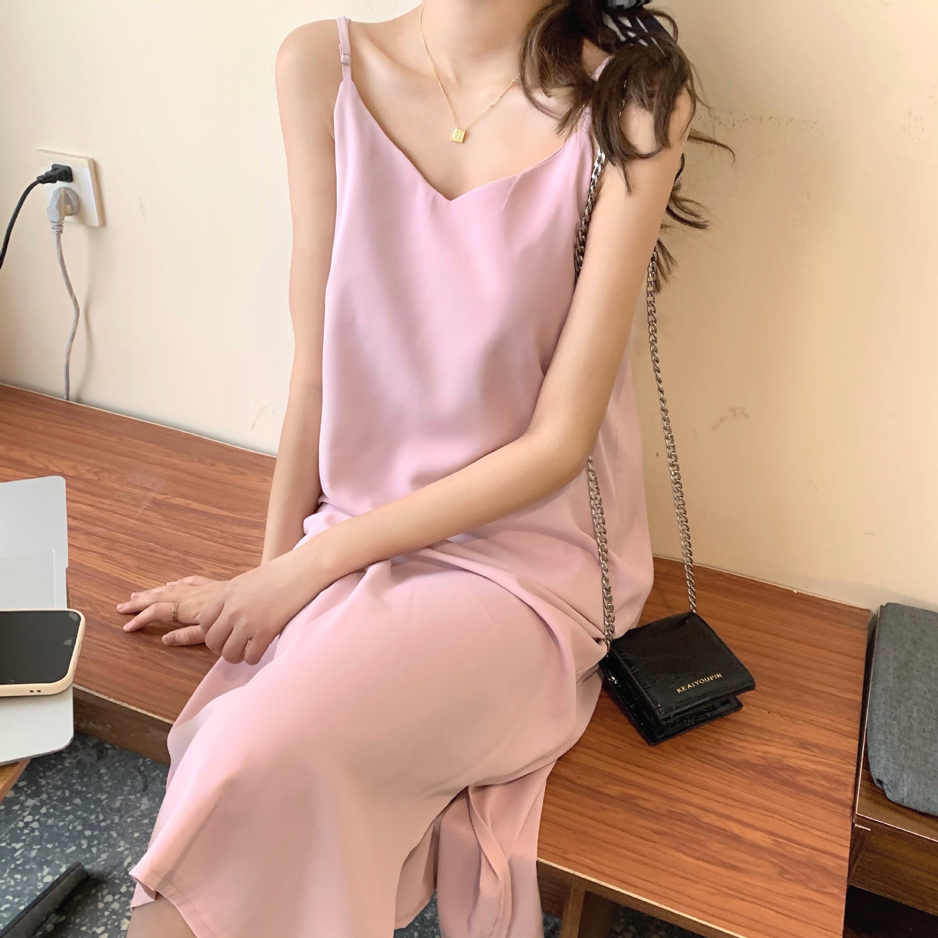 Váy lụa 2 dây suông ulzzang dáng dài maxi đi biển chất lụa cao cấp dày dặn,siêu đẹp