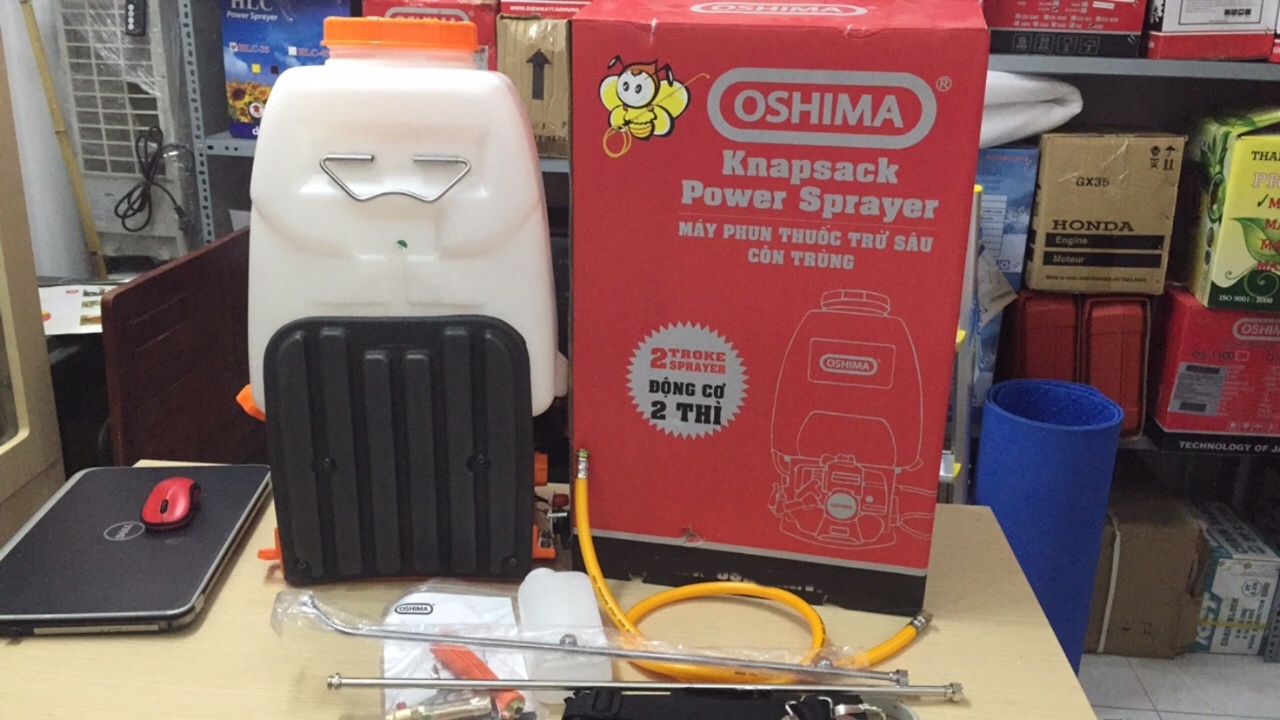 Bình xịt Oshima 767 chạy xăng 2 thì