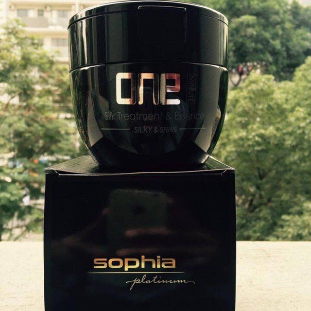 Hấp phục hồi tóc 1 phút One Minute Mask Silk Treatment And Essence (Sophia Platinum) 450ml +
