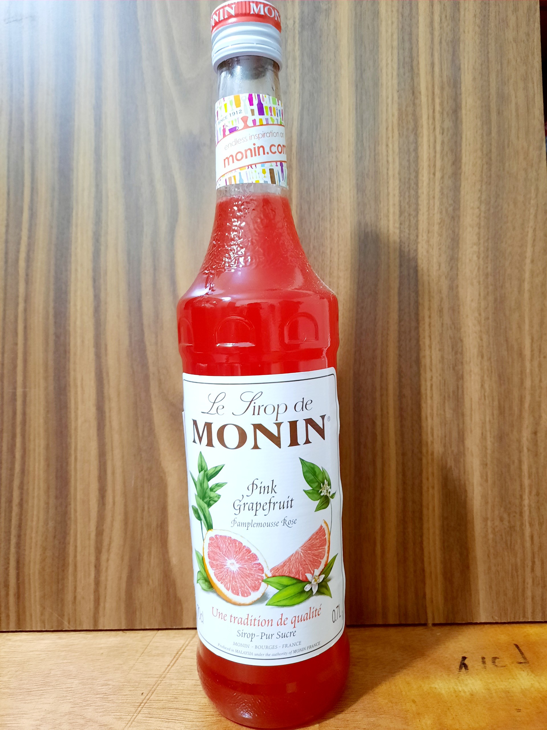 Siro Monin Bưởi hồng chai 700ml