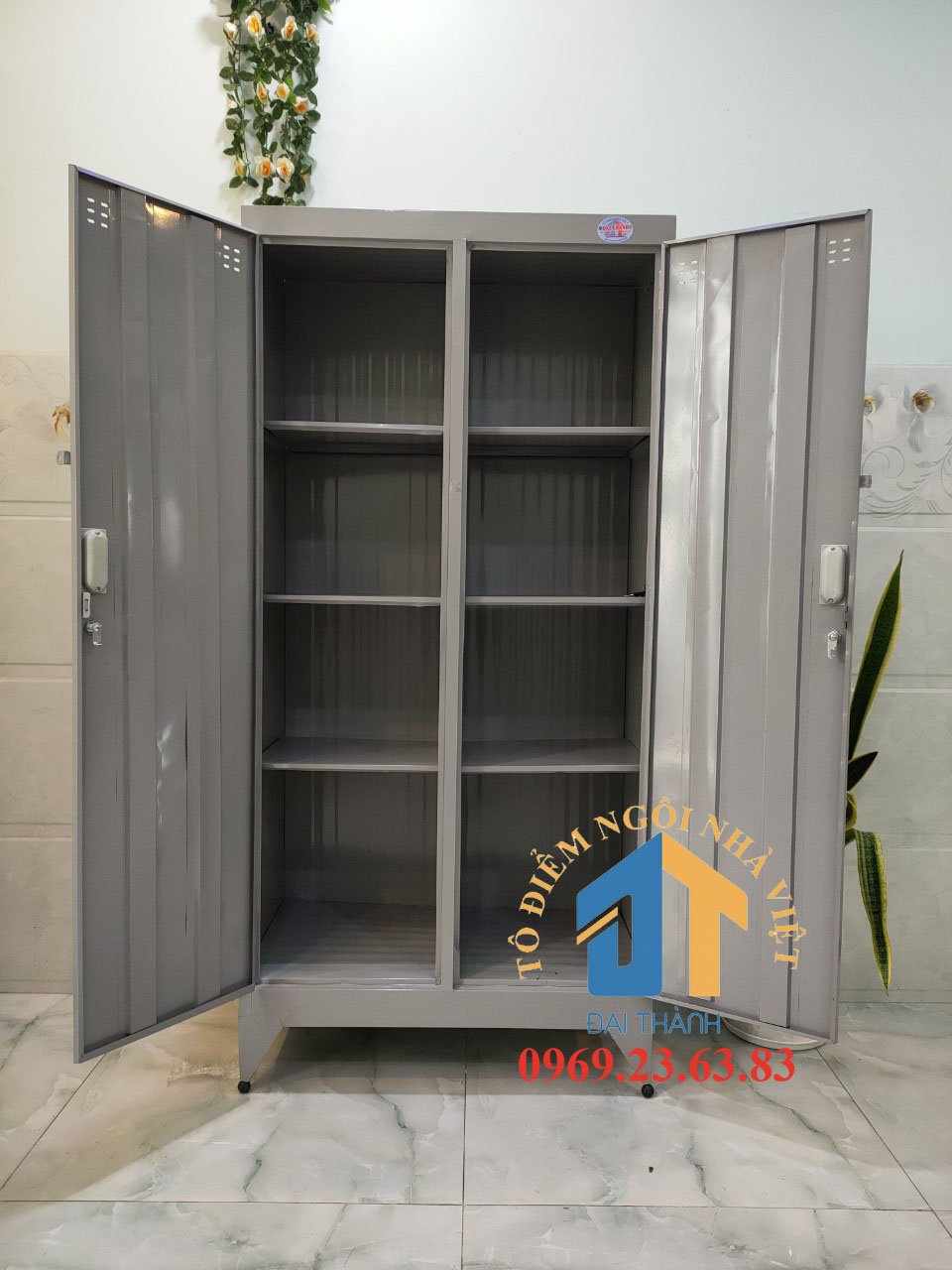 Tủ hồ sơ văn phòng 2 cửa cao 1M8