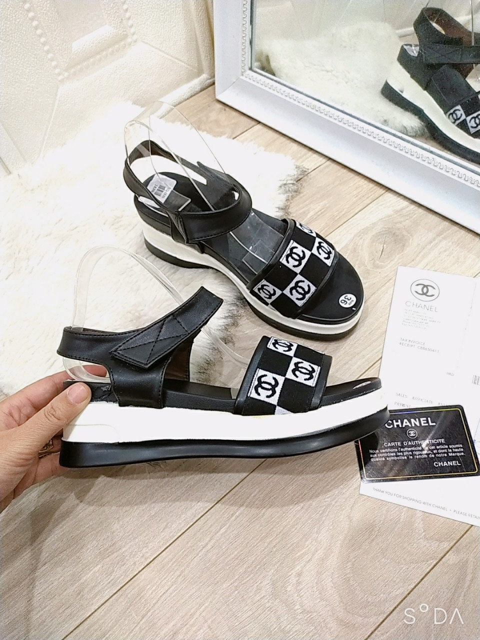 XANDAL DÁNG XUỒNG SIÊU NHẸ