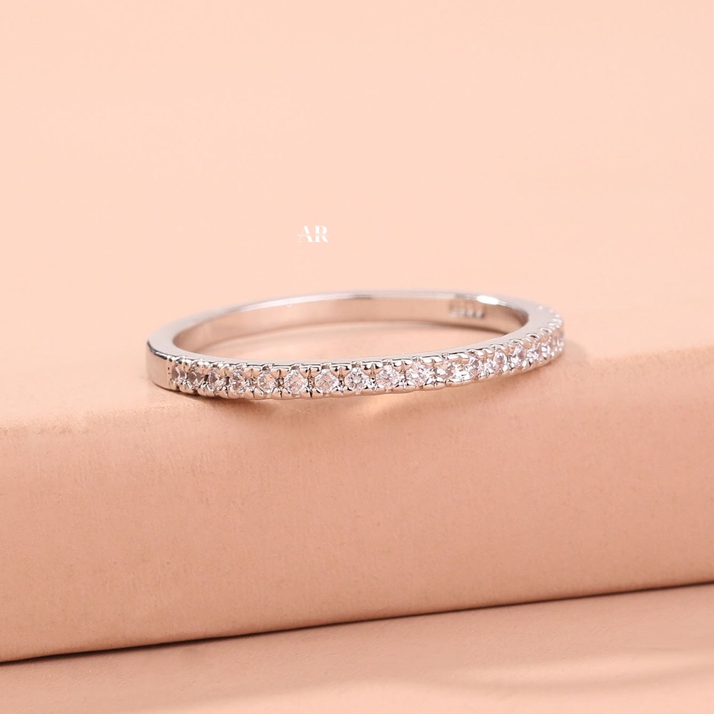 Nhẫn nữ một hàng đá - Bạc ta AURASILVER-N08