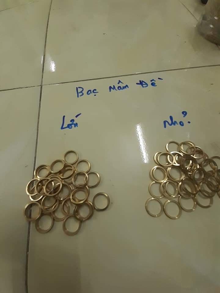 Bạc mâm đề dài, bạc mâm đề cặp