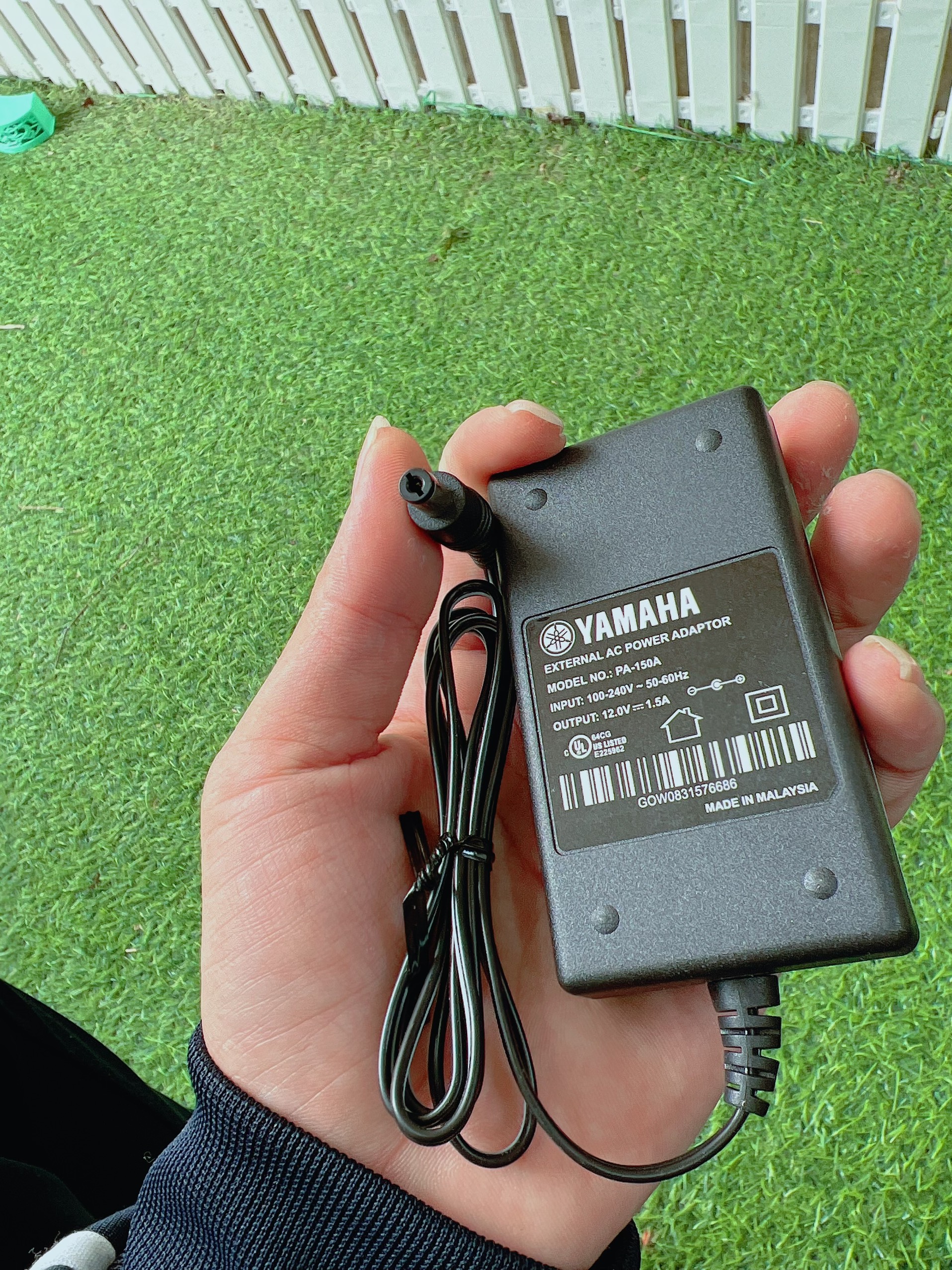 Adapter nguồn đàn yamaha 12v 1.5a pa-150 a