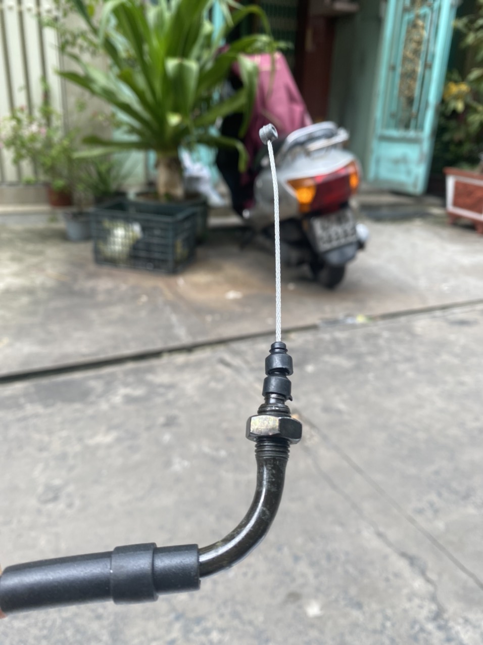 DÂY GA XE CHALY ĐỜI 81